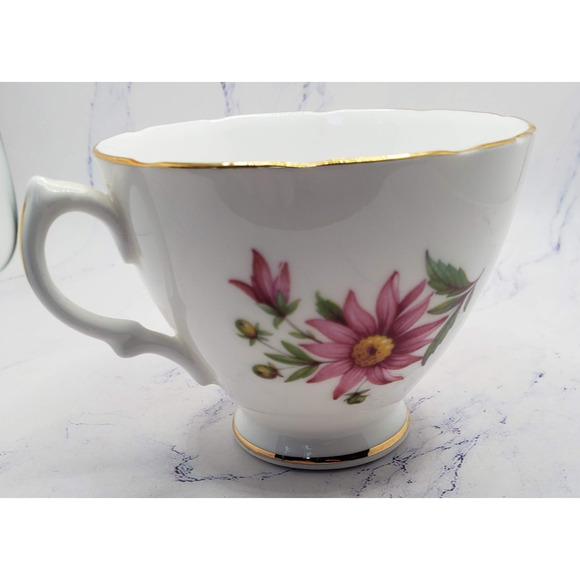 Royal Vale Bone China Pink Floral Tea Cup & Saucer Gold Trim Made In England VTG - Picture 9 of 16